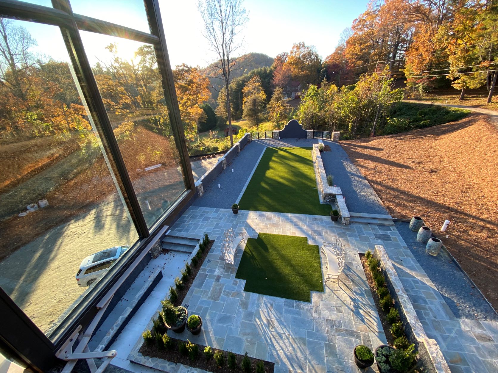 The Saluda Inn → Discover Saluda, NC