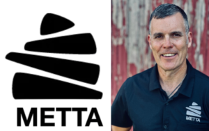METTA logo on the left and a smiling man wearing a navy polo with the METTA logo on the right.